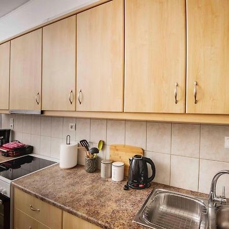 Lovely,Central, Spacious 2-Bedrooms Apartment Le Pirée Extérieur photo