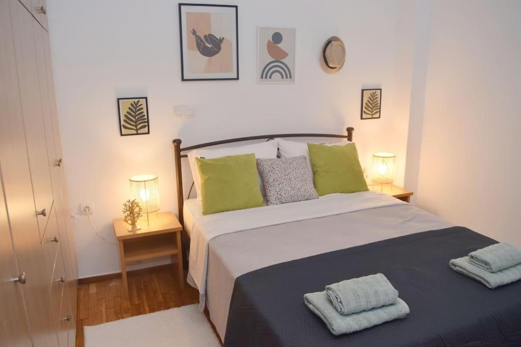 Lovely,Central, Spacious 2-Bedrooms Apartment Le Pirée Extérieur photo