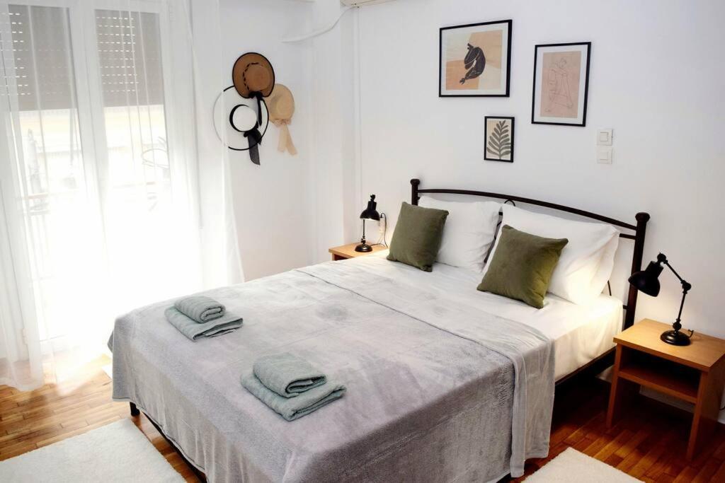 Lovely,Central, Spacious 2-Bedrooms Apartment Le Pirée Extérieur photo